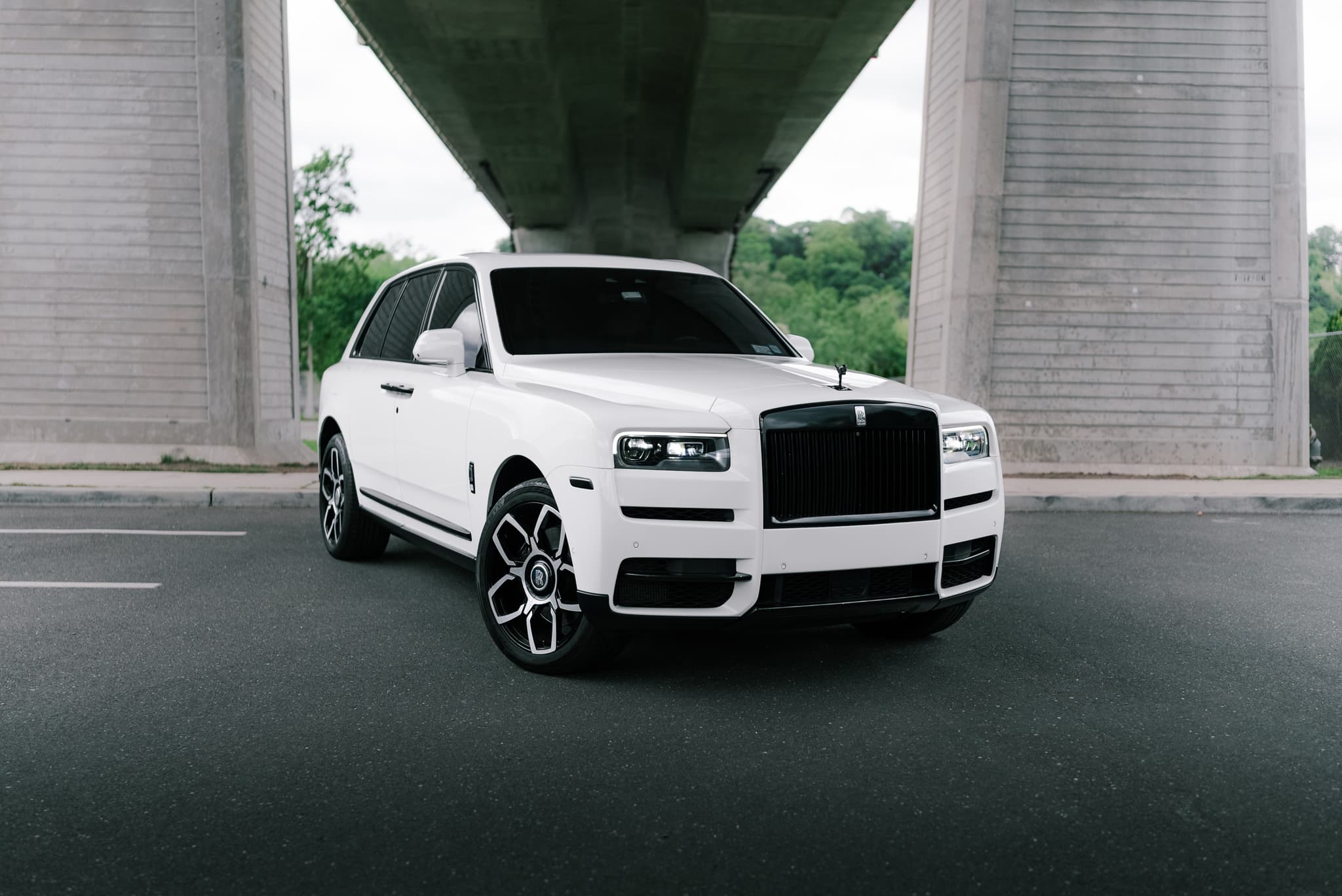 2024 Rolls Royce Cullinan Black Badge - Luxury exotic car rental